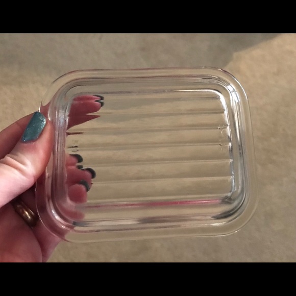 Pyrex Early American Refrigerator dish - Picture 5 of 6